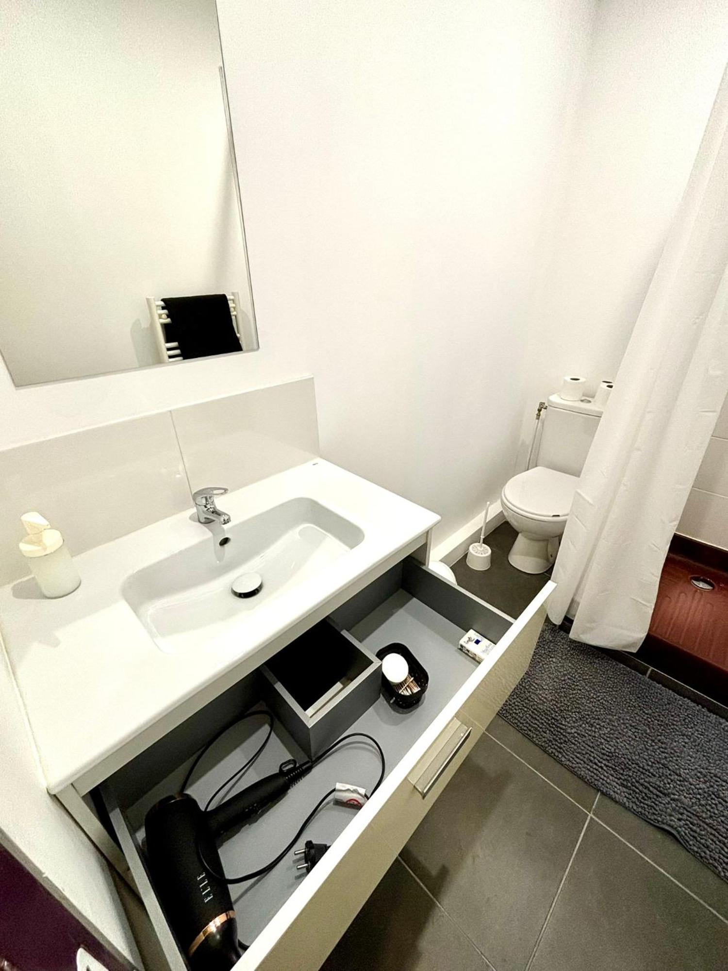 Grande Maison Tout Confort - 5 Chambres 5 Salles De Bain - Rer A - Paris - Disney Saint-Maur-des-Fosses Ngoại thất bức ảnh