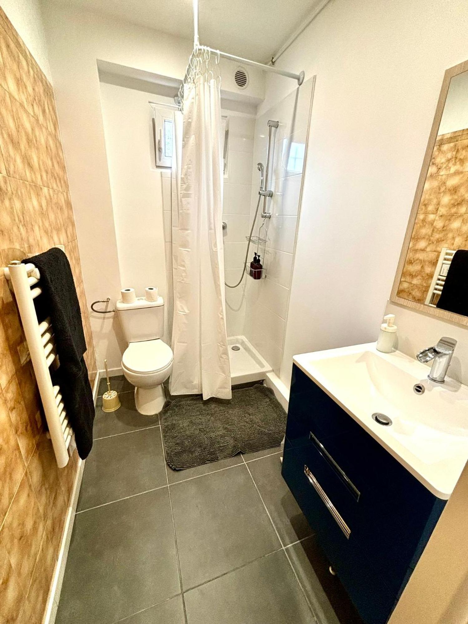Grande Maison Tout Confort - 5 Chambres 5 Salles De Bain - Rer A - Paris - Disney Saint-Maur-des-Fosses Ngoại thất bức ảnh